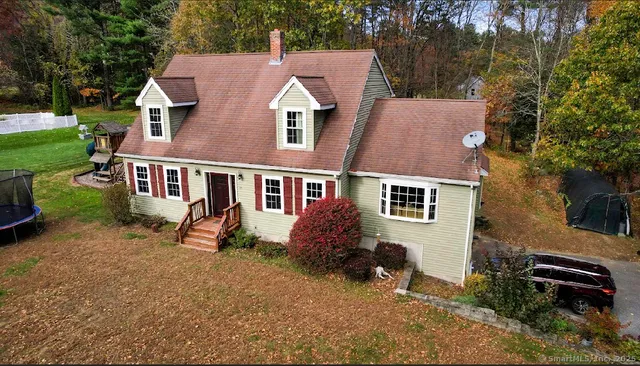 $425,000 | 15 Ryler Court, Thompson, CT 06255