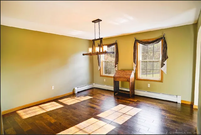 $425,000 | 15 Ryler Court, Thompson, CT 06255