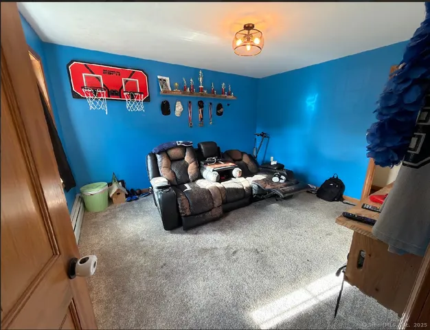 $425,000 | 15 Ryler Court, Thompson, CT 06255