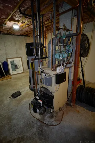 $425,000 | 15 Ryler Court, Thompson, CT 06255