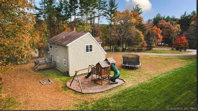 $425,000 | 15 Ryler Court, Thompson, CT 06255