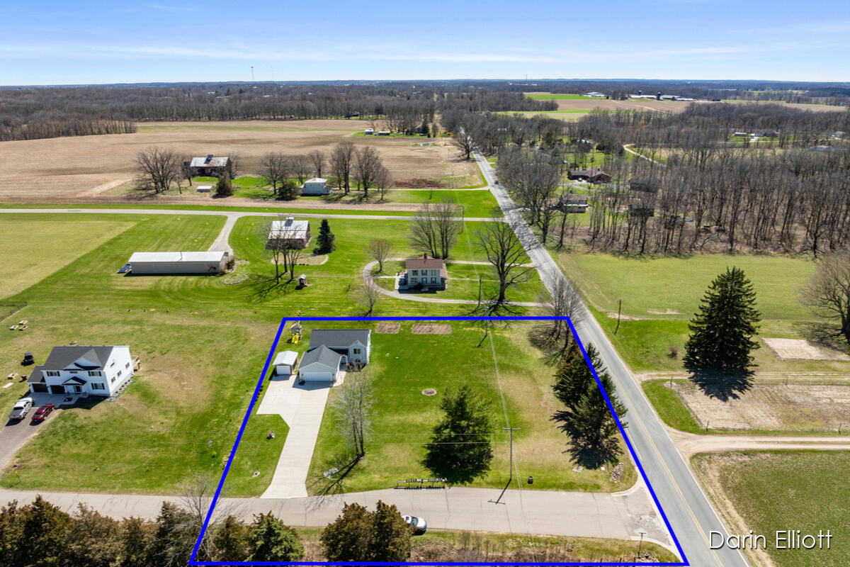 11555 Hawks Landing Road Lowell, MI 49331 - Photo 2 of 61 IMG_1000