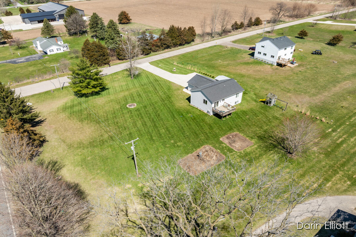 11555 Hawks Landing Road Lowell, MI 49331 - Photo 4 of 61 IMG_1047