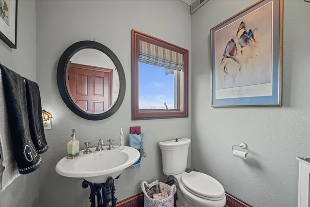 $1,375,000 | W332N6211 County Rd C, Merton, WI 53058