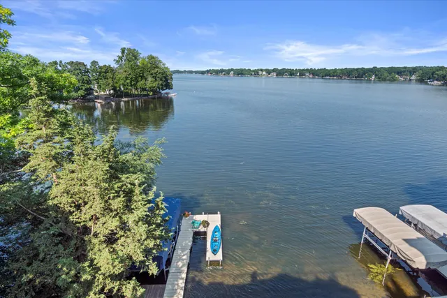 $1,375,000 | W332N6211 County Rd C, Merton, WI 53058