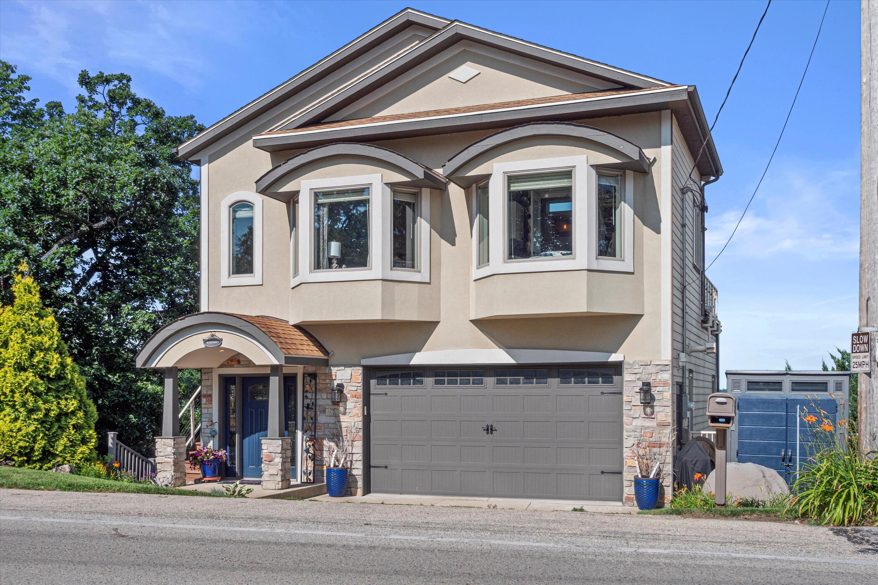 W332N6211 County Rd C Merton, WI 53058 - Photo 3 of 58 86-P1988695