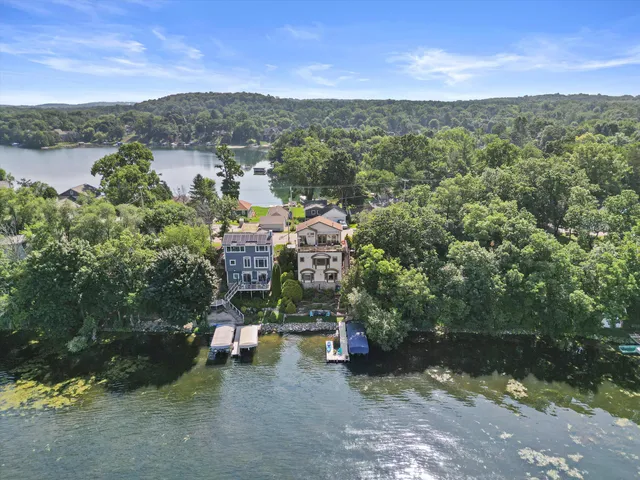 $1,375,000 | W332N6211 County Rd C, Merton, WI 53058