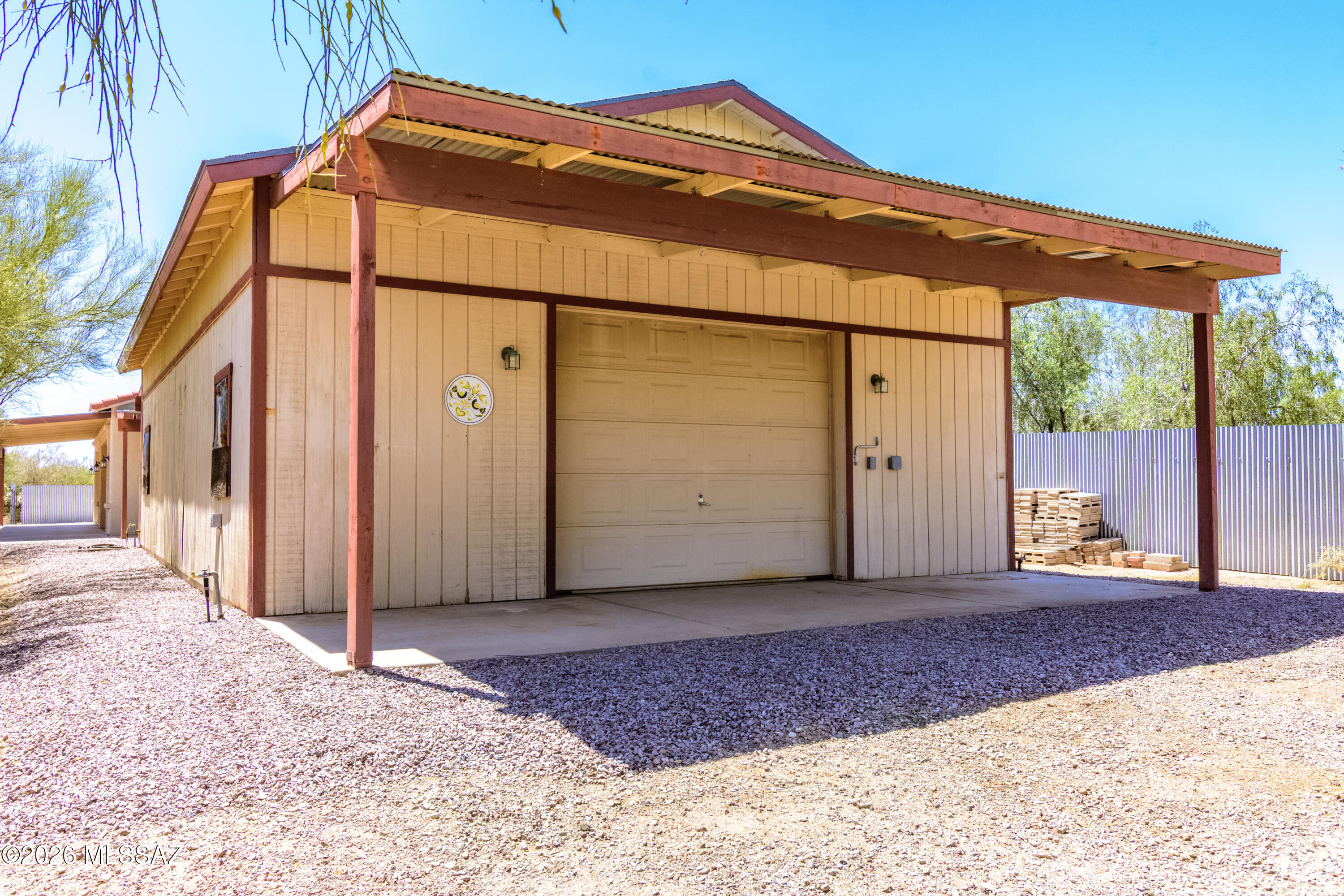 3002 West Oasis Road Tucson, AZ 85742 - Photo 40 of 49 Garage 1 Door 3002