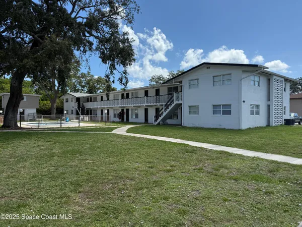 $1,250 | 1440 Parkway Drive, Unit 8A, Melbourne, FL 32935