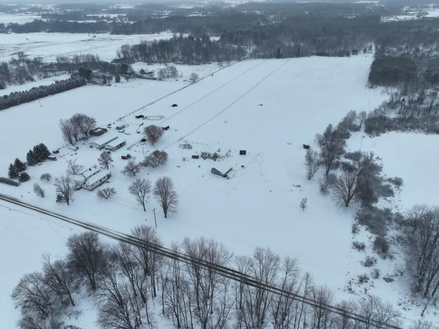 $550,000 | 4273 West 80th Street, Fremont, MI 49412