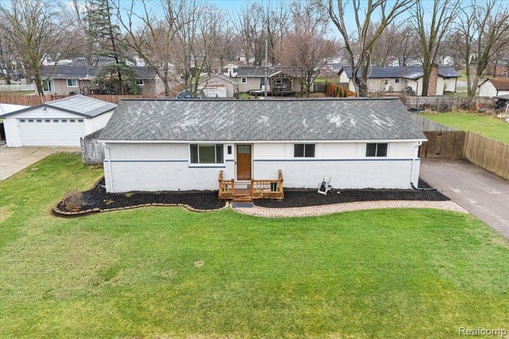 2627 Longview Avenue Rochester, MI 48307 - Photo 25 of 35