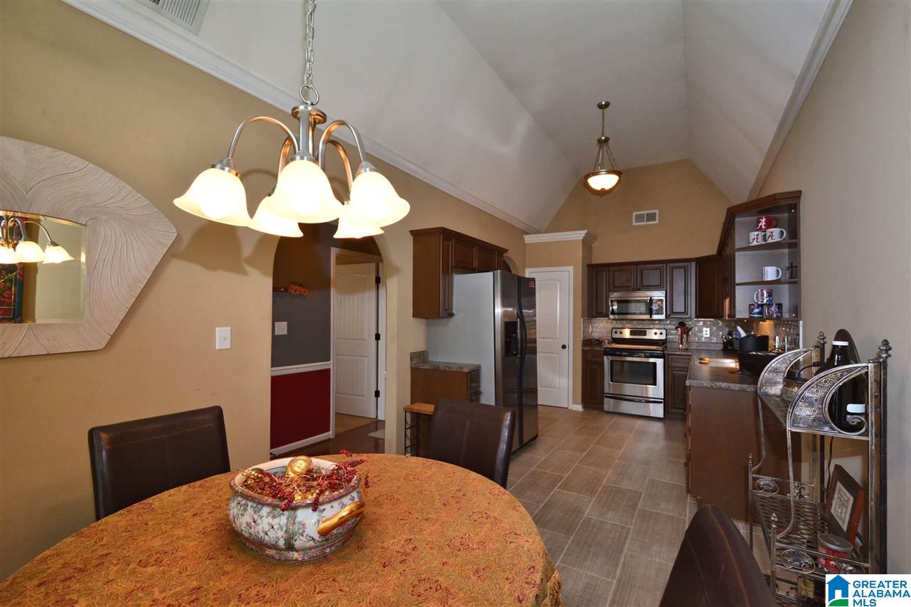 4308 Ridgemont Circle Birmingham, AL 35244 - Photo 12 of 40