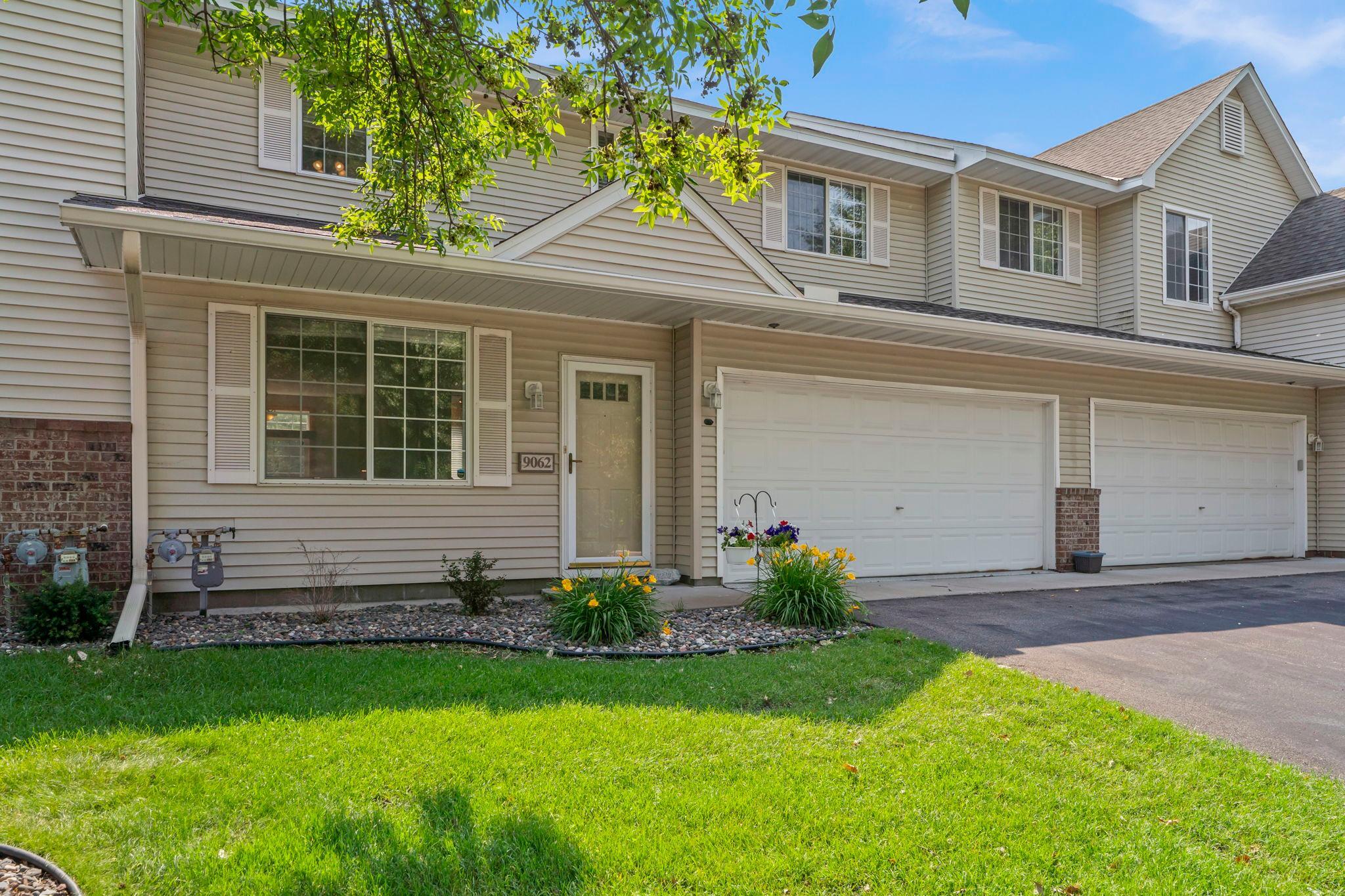 9062 Merrimac Lane North Maple Grove, MN 55311 - Photo 2 of 23