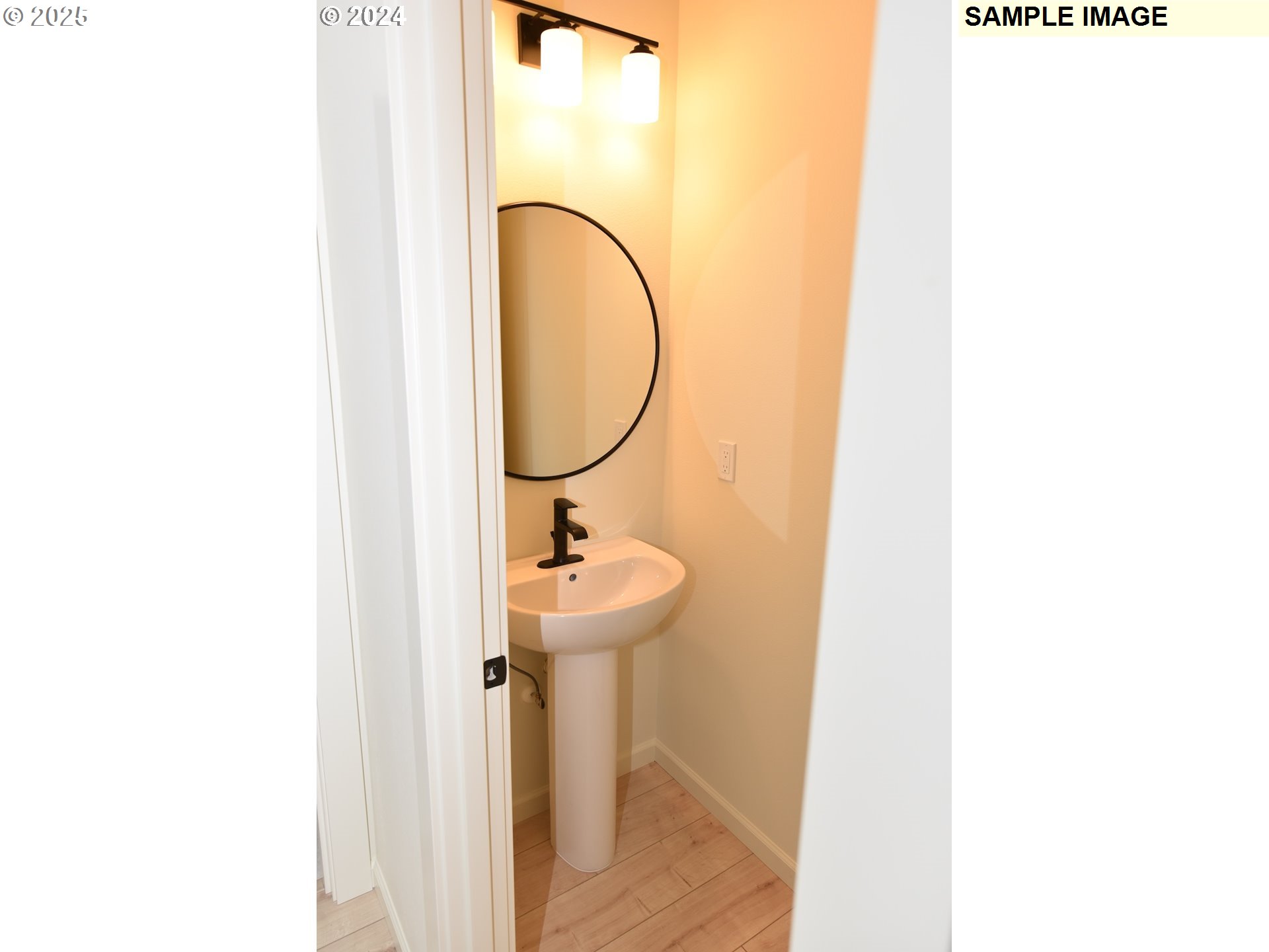 845 Oakleaf Way Silverton, OR 97381 - Photo 12 of 20