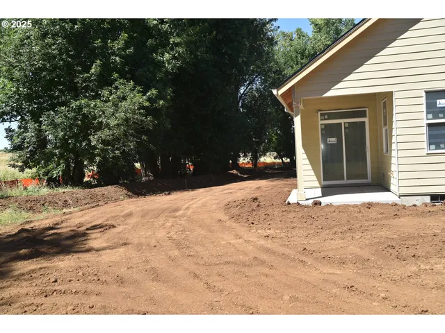 $609,900 | 845 Oakleaf Way, Silverton, OR 97381