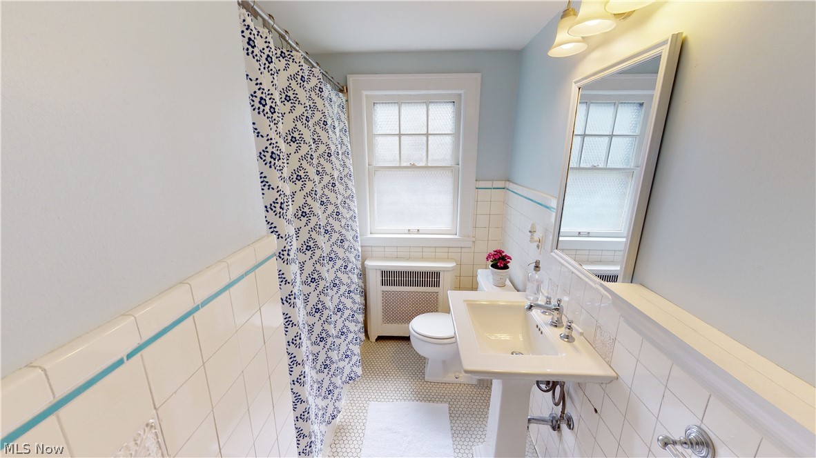 3123 Warrington Road Cleveland, OH 44120 - Photo 13 of 19