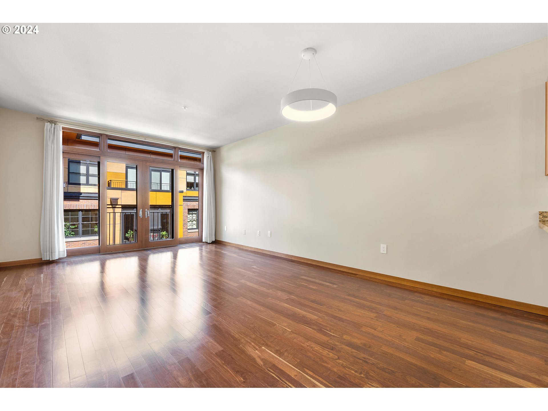 2335 Northwest Raleigh Street, Unit 311 Portland, OR 97210 - Photo 3 of 29 Gallery Image 3