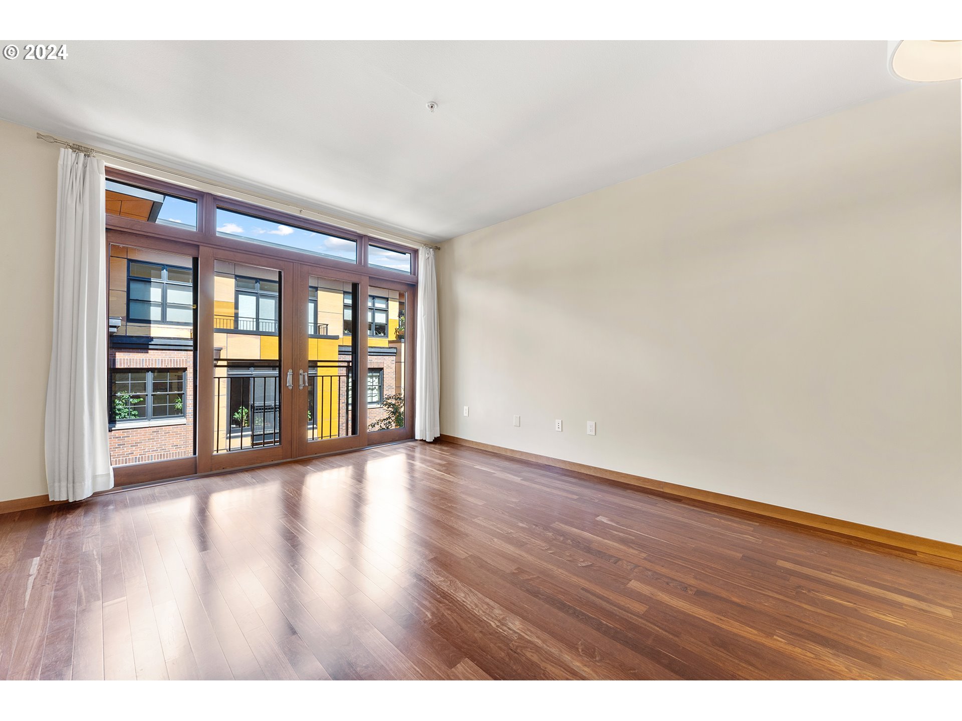 2335 Northwest Raleigh Street, Unit 311 Portland, OR 97210 - Photo 4 of 29 Gallery Image 4