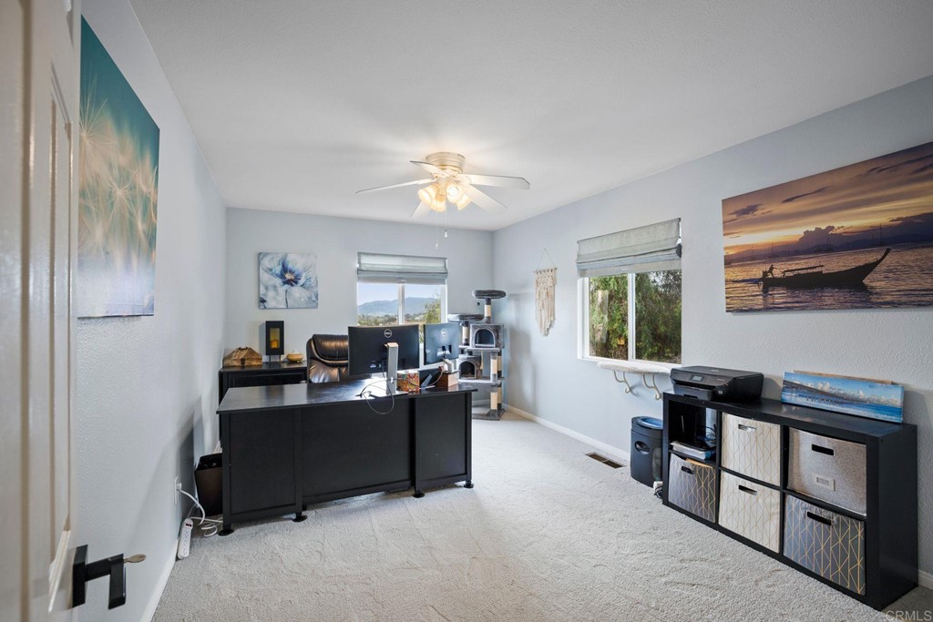 2902 Hill Valley Drive Escondido, CA 92029 - Photo 23 of 44