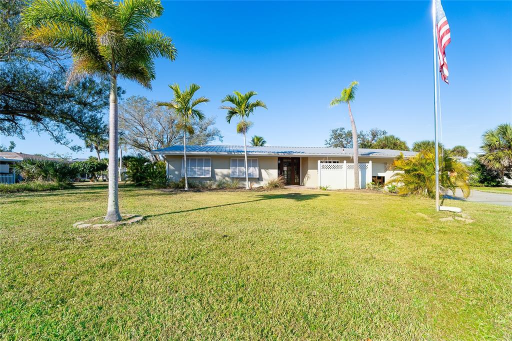 1260 Maryknoll Road Englewood, FL 34223 - Photo 5 of 49