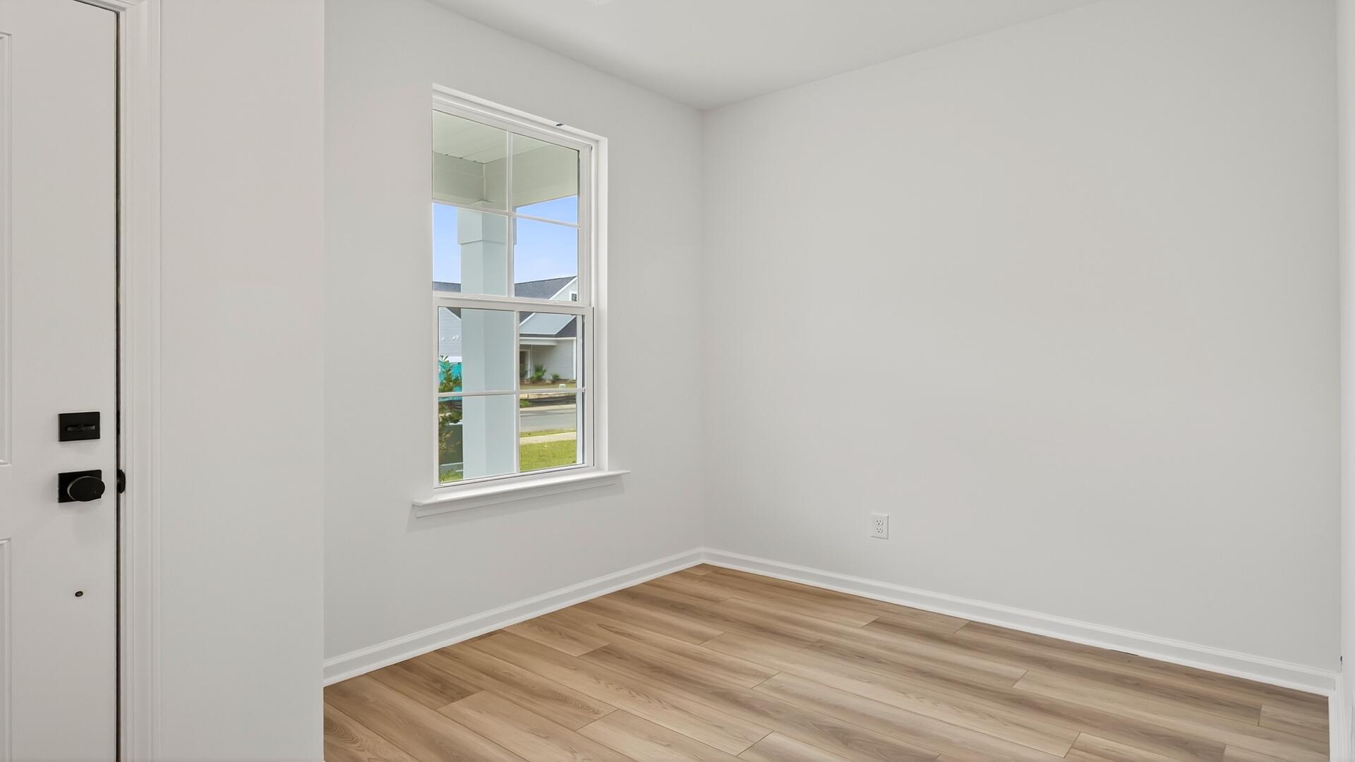 452 Cadbury Loop Summerville, SC 29486 - Photo 5 of 32 Office/Flex