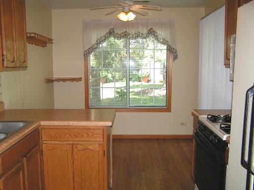 1316 East Evergreen Drive, Unit 7 Palatine, IL 60074 - Photo 3 of 14