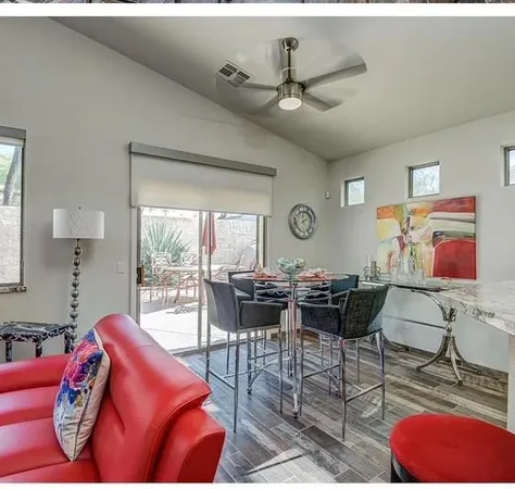 $2,800 | 29817 North 41st Place, Cave Creek, AZ 85331