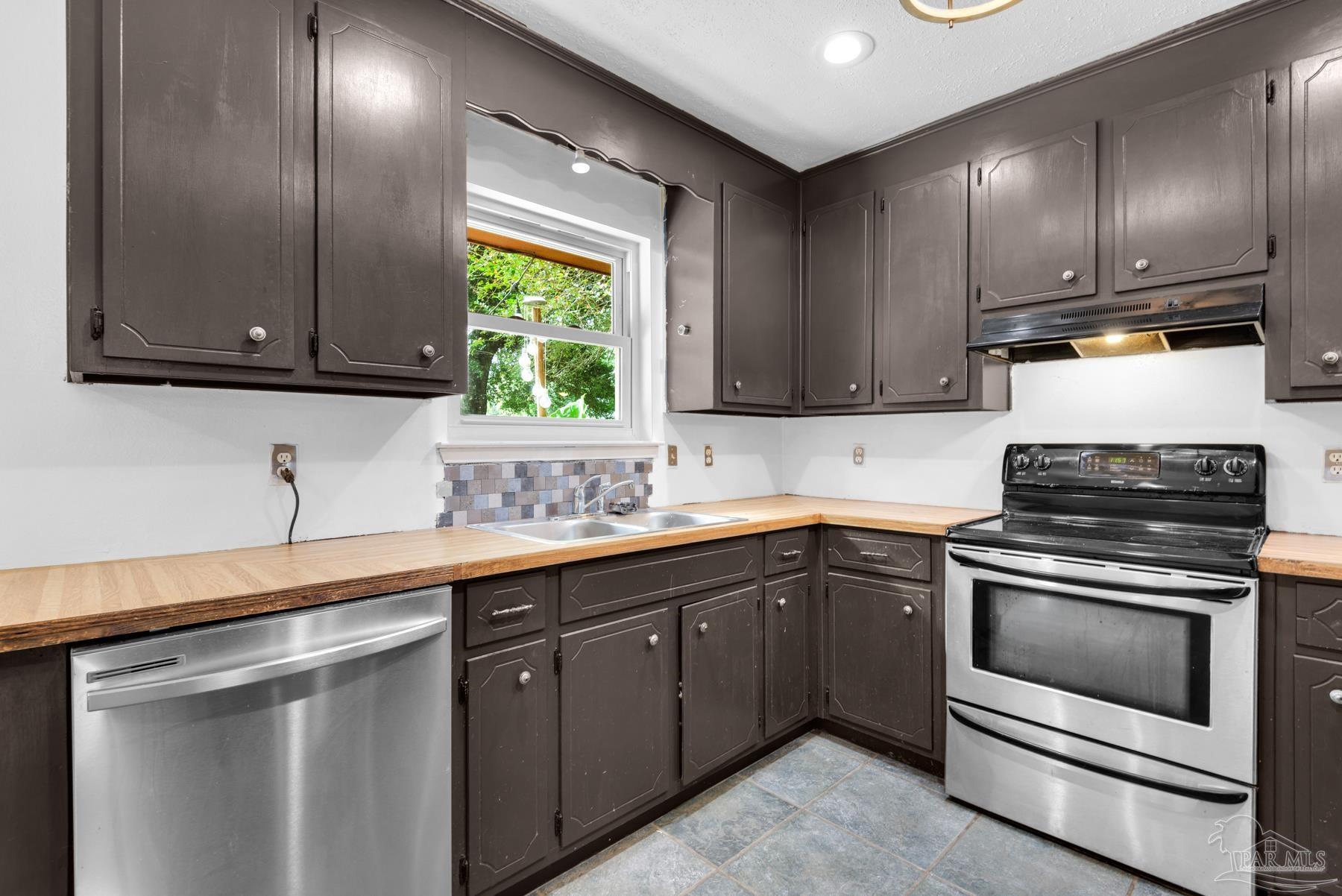 1425 McKenzie Road Cantonment, FL 32533 - Photo 18 of 44