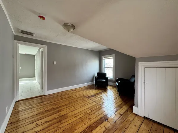 $2,200 | 910 Atwells Avenue, Unit 3, Providence, RI 02909