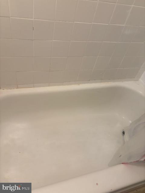 5630 Walnut Street, Unit 2 Philadelphia, PA 19139 - Photo 9 of 28 a bathroom with a bathtub