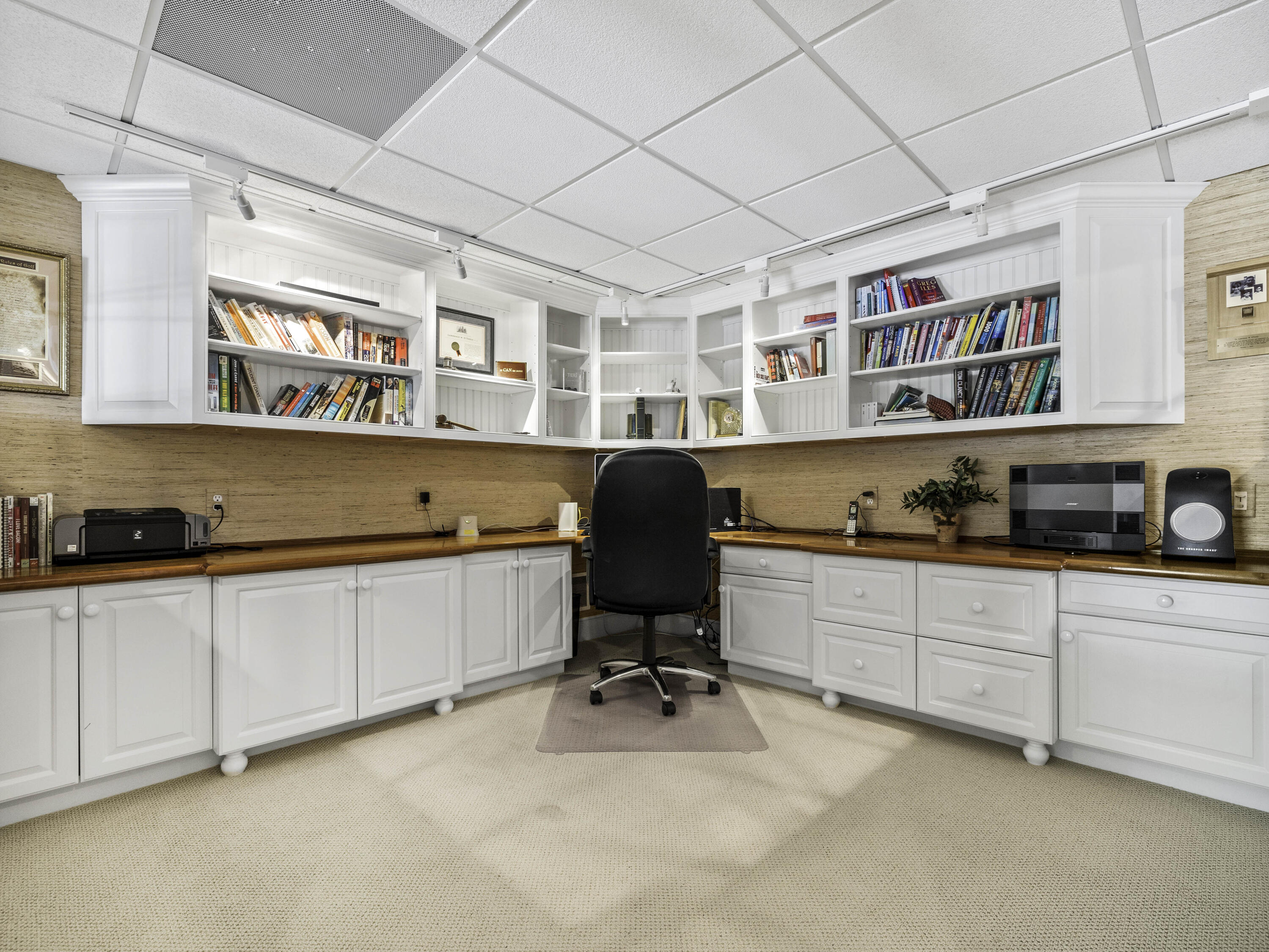 405 Baxter Neck Road Marstons Mills, MA 02648 - Photo 25 of 36 a room with a workspace