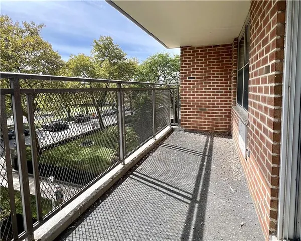 $399,900 | 2652 Cropsey Avenue, Unit 2F | Gravesend