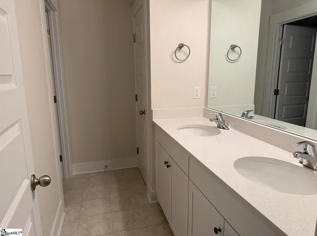 $445,000 | 122 Laurel Oak Drive, Anderson, SC 29621