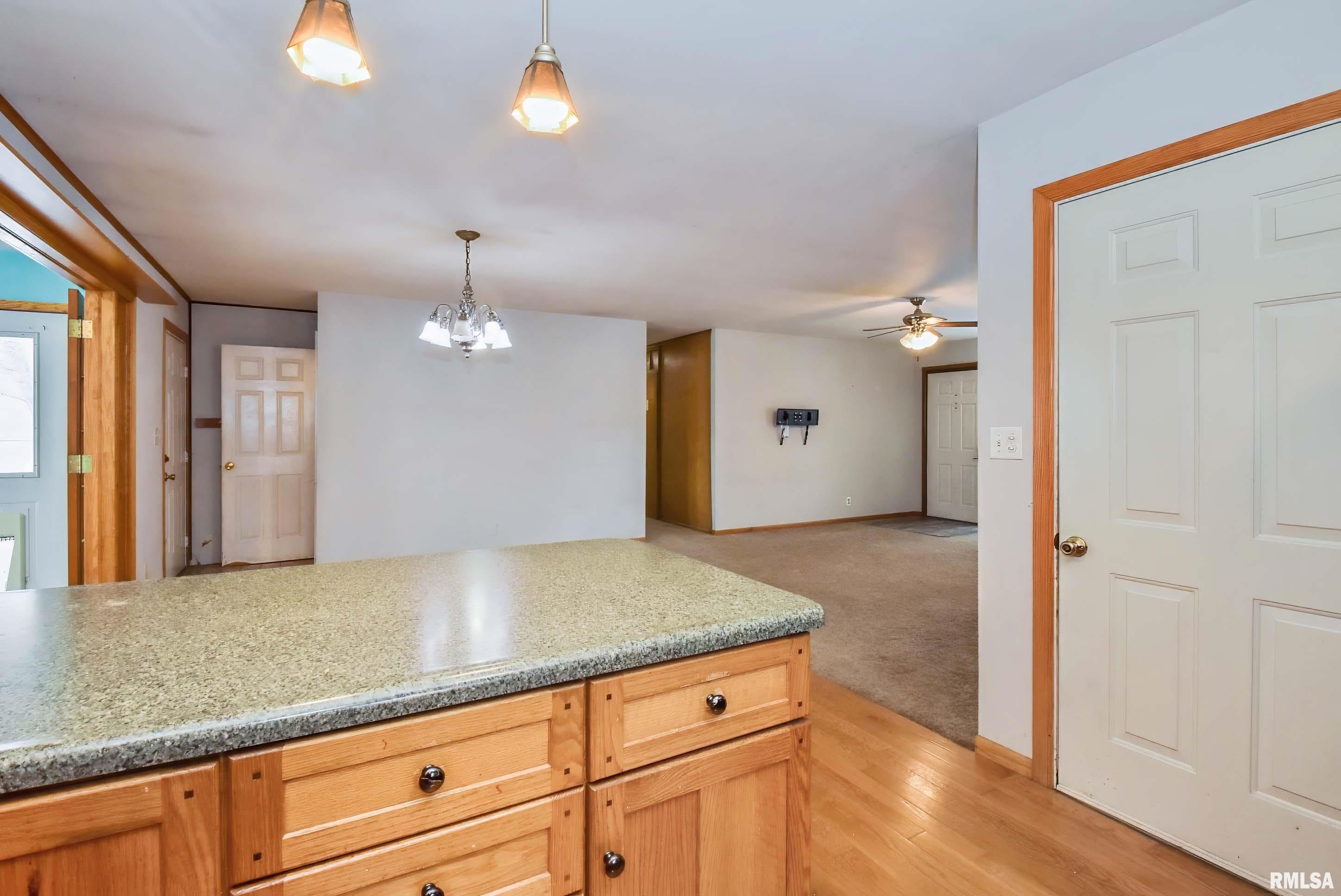 310 Dundee Road East Peoria, IL 61611 - Photo 15 of 43