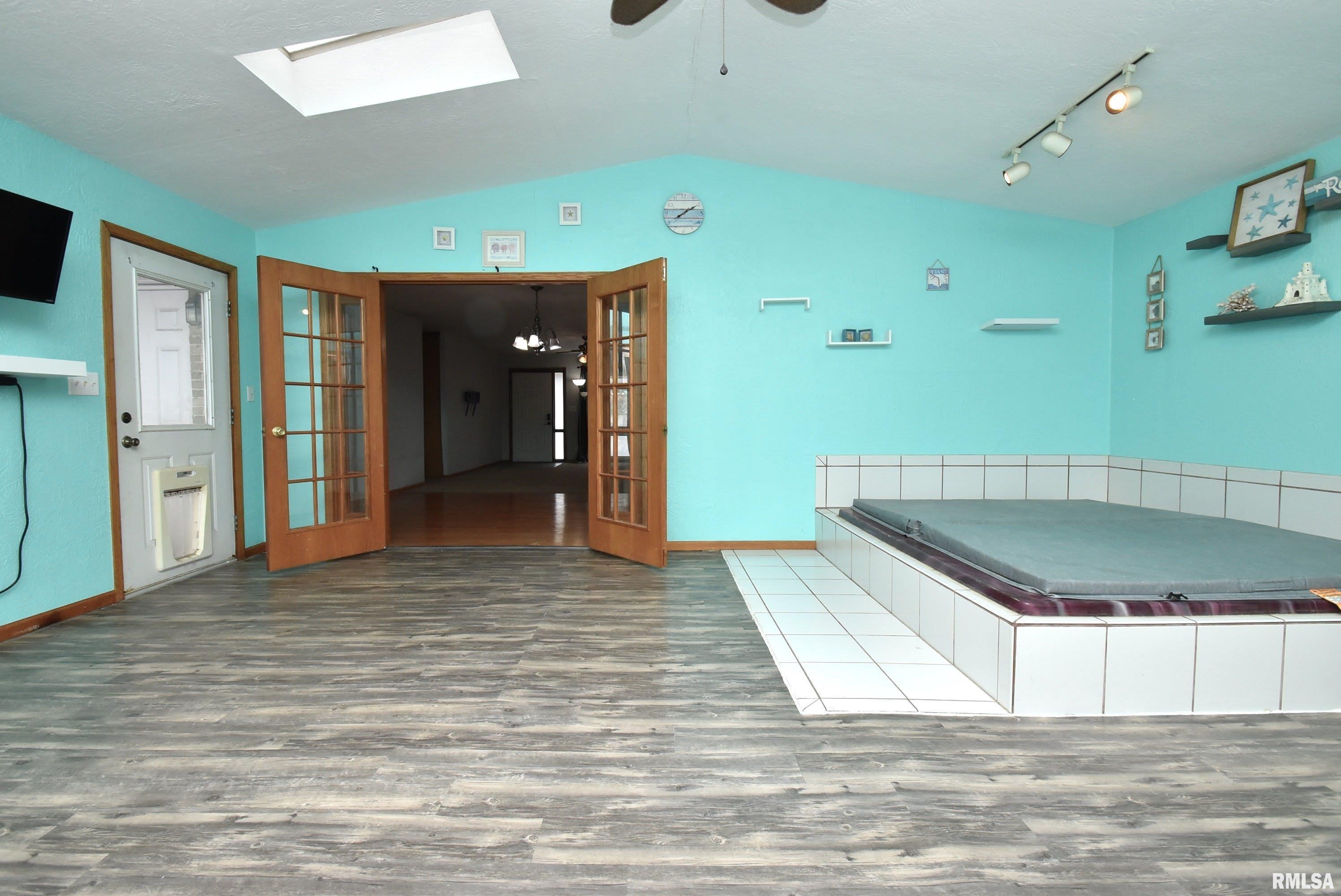 310 Dundee Road East Peoria, IL 61611 - Photo 30 of 43