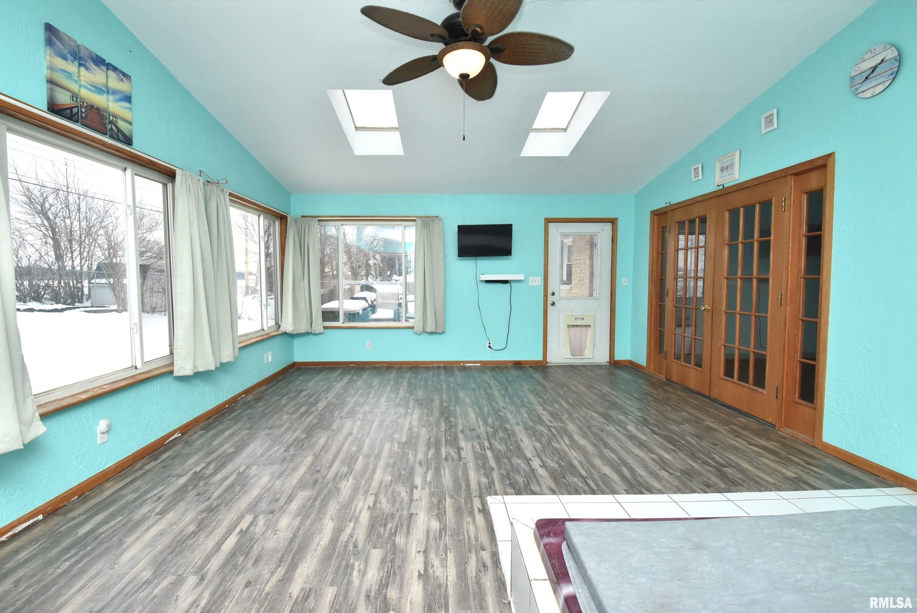 310 Dundee Road East Peoria, IL 61611 - Photo 31 of 43