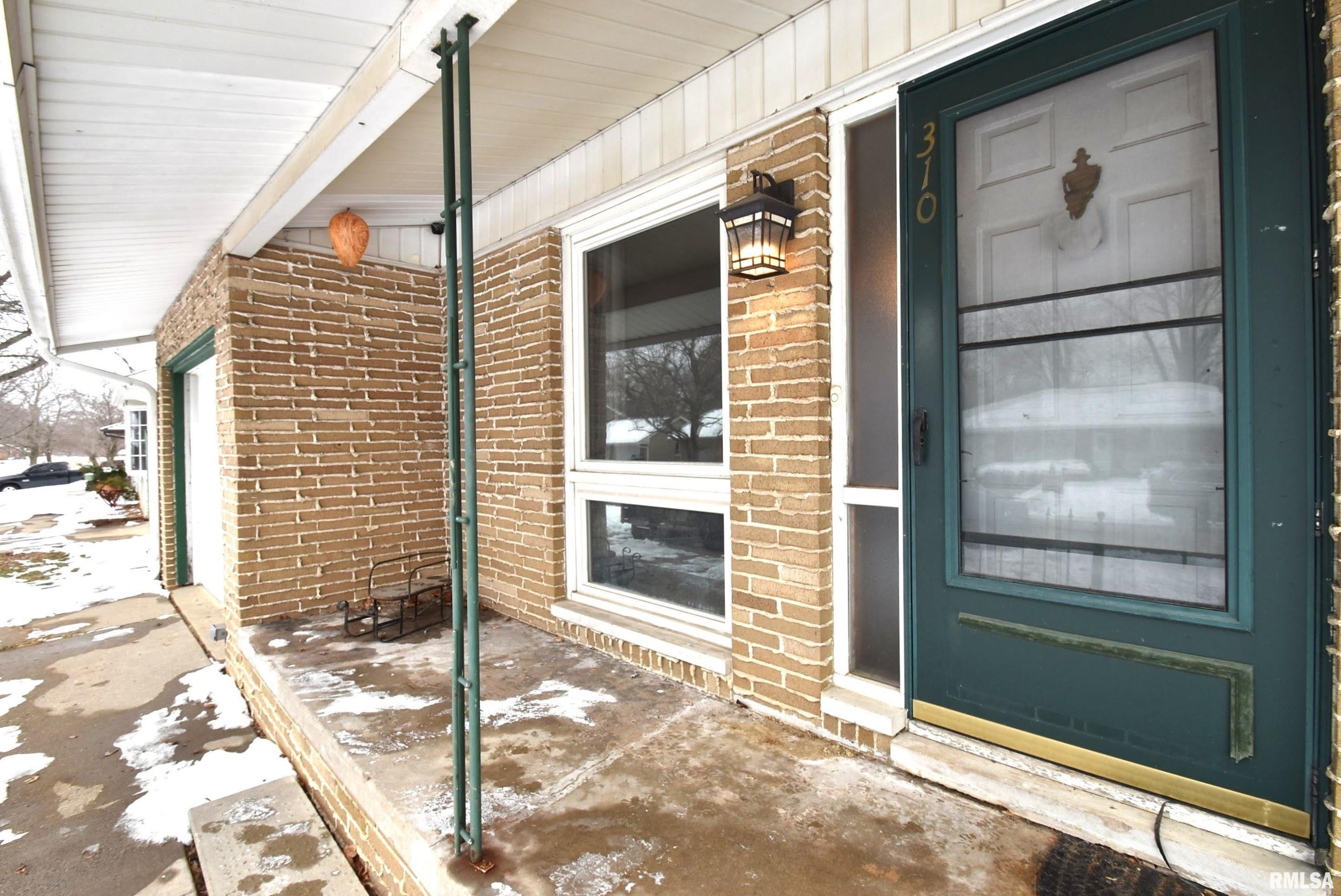 310 Dundee Road East Peoria, IL 61611 - Photo 4 of 43