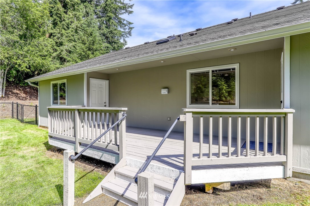 2550 Southeast Spring Creek Road Port Orchard, WA 98367 - Photo 7 of 40 Gallery Image 7