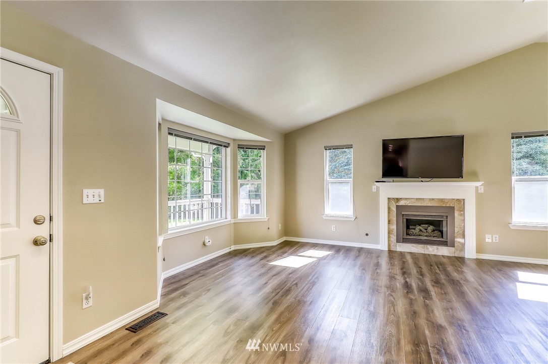 2550 Southeast Spring Creek Road Port Orchard, WA 98367 - Photo 10 of 40 Gallery Image 10