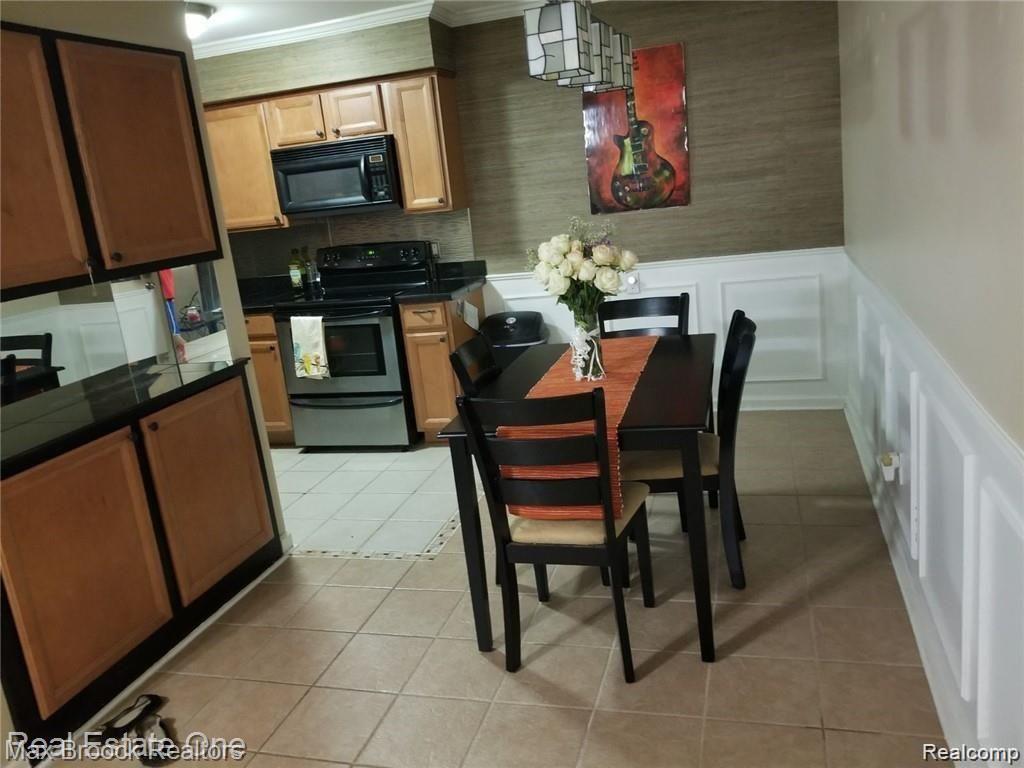 29313 Hayes Road, Unit G16 Warren, MI 48088 - Photo 3 of 7