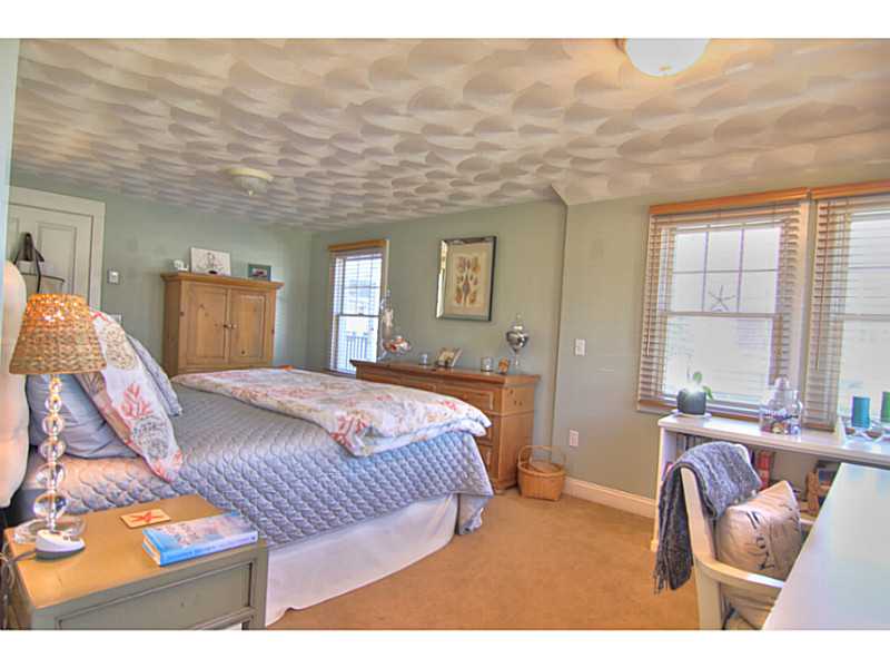 67 High Street Jamestown, RI 02835 - Photo 14 of 18 Master Bedroom.