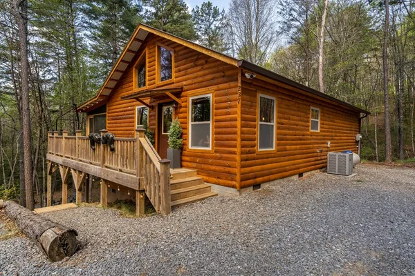 $339,900 | 237 Bentley Cove, Murphy, NC 28906