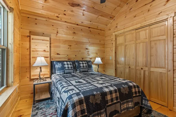 $339,900 | 237 Bentley Cove, Murphy, NC 28906