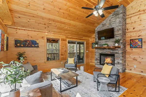 $339,900 | 237 Bentley Cove, Murphy, NC 28906