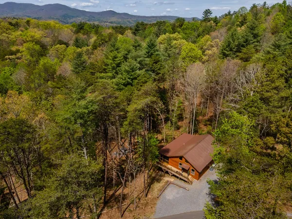 $339,900 | 237 Bentley Cove, Murphy, NC 28906