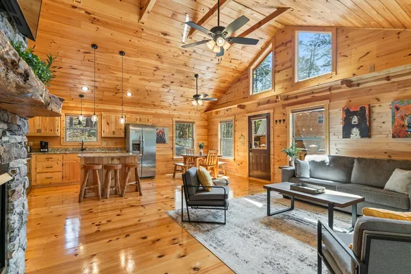 $339,900 | 237 Bentley Cove, Murphy, NC 28906