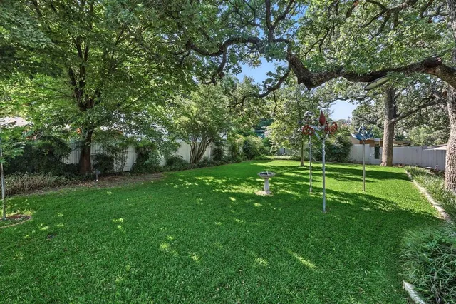 $325,000 | 1405 Briarwood Boulevard, Arlington, TX 76013