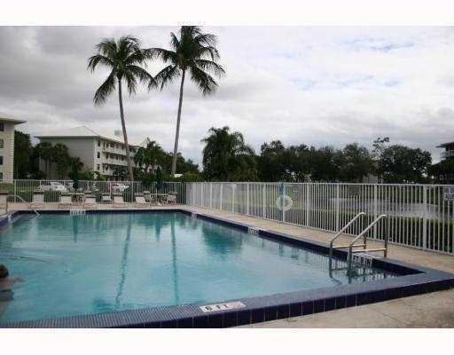 6097 Balboa Circle, Unit 403 Boca Raton, FL 33433 - Photo 33 of 35 WhiteHall Pool