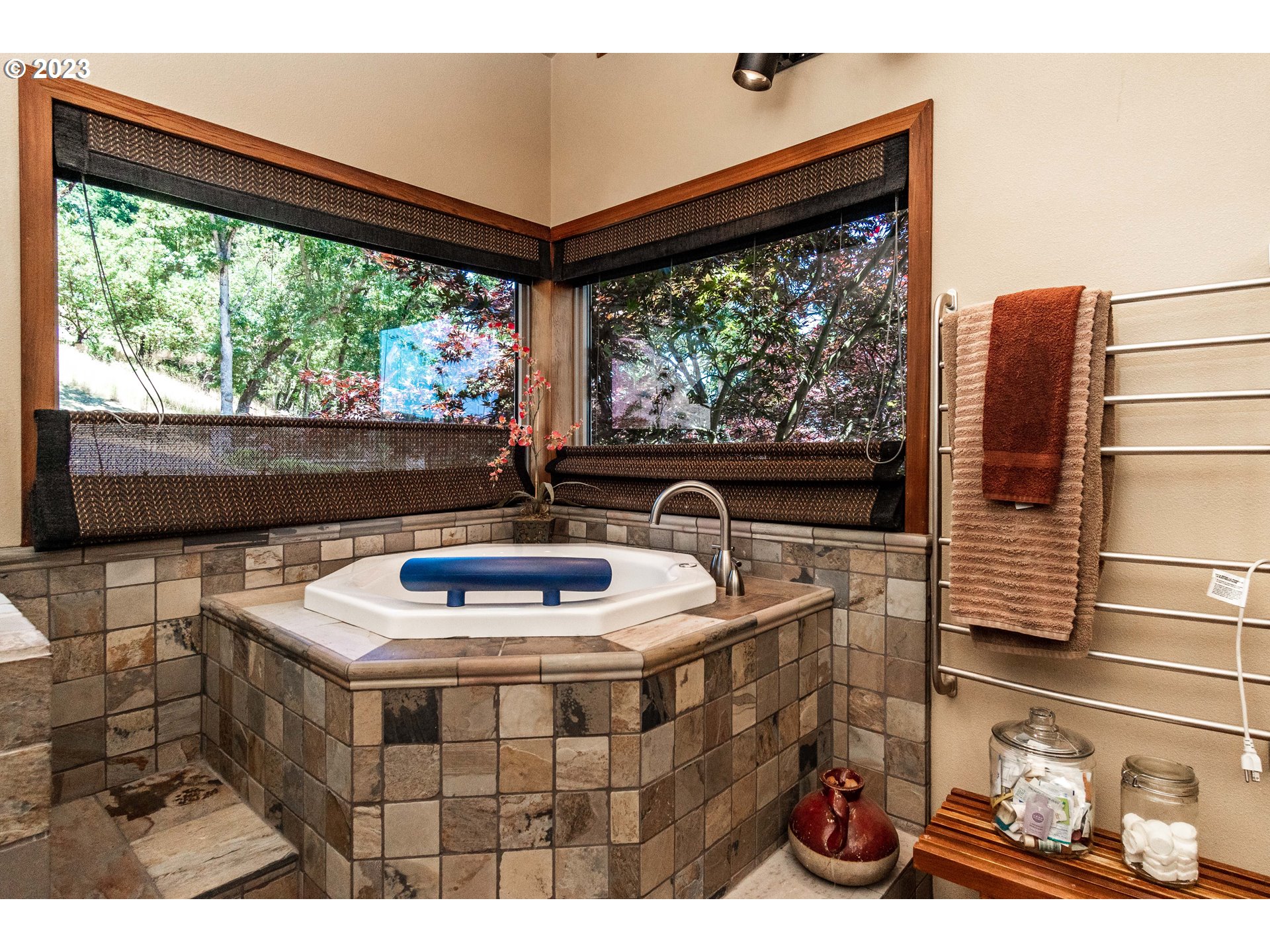 545 Eagle Drive Roseburg, OR 97471 - Photo 17 of 48