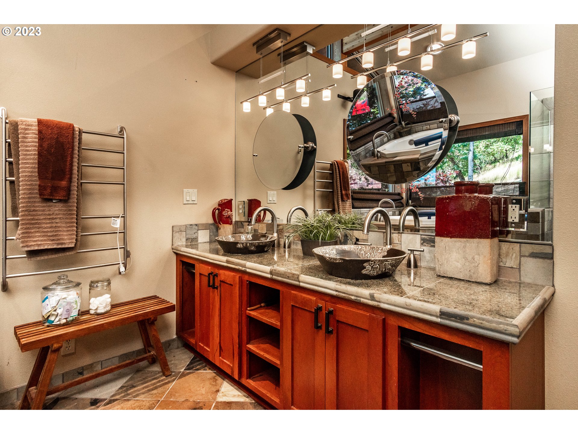 545 Eagle Drive Roseburg, OR 97471 - Photo 18 of 48